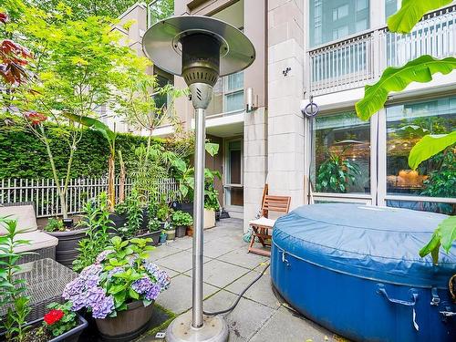 210-1055 Richards Street, Vancouver, BC 