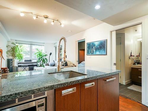 210-1055 Richards Street, Vancouver, BC 