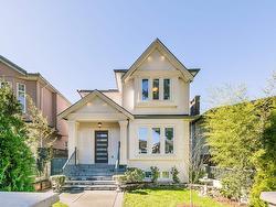 5887 Battison Street  Vancouver, BC V5R 4M7