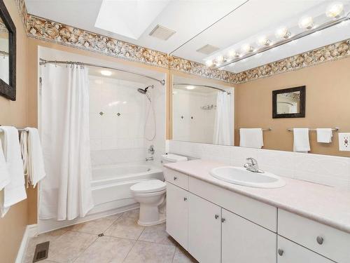 3331 Plateau Boulevard, Coquitlam, BC 