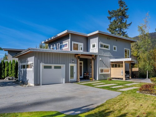 1087 Madeley Place  Whistler, BC V8E 0K6