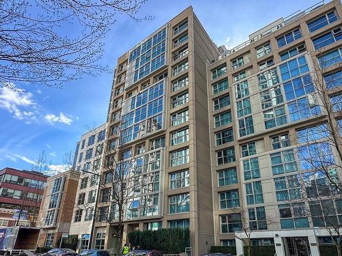 701-1318 Homer Street  Vancouver, BC V6B 6A7