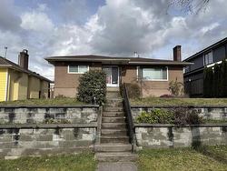 4645 Brentlawn Drive  Burnaby, BC V5C 3V3