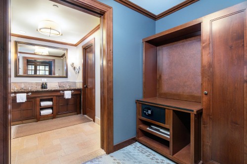 511/512-4591 Blackcomb Way, Whistler, BC 