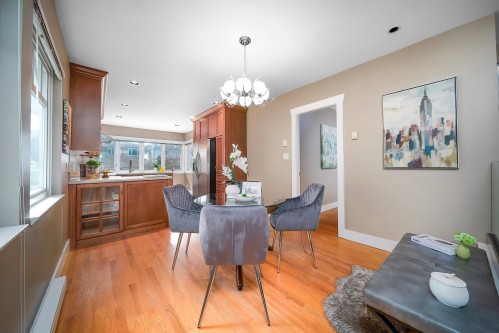 2862 22Nd Avenue W, Vancouver, BC 