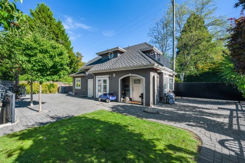 738 54Th Avenue W, Vancouver, BC 