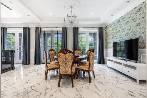 738 54Th Avenue W, Vancouver, BC 