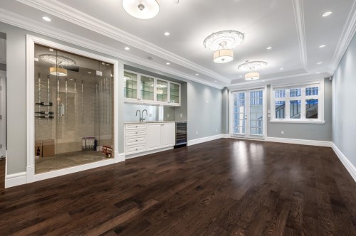 738 54Th Avenue W, Vancouver, BC 