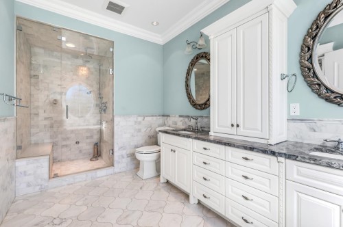 738 54Th Avenue W, Vancouver, BC 