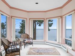 58 Tsawwassen Beach Road  Delta, BC V4M 4C6