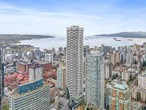 2602-1033 Nelson Street, Vancouver, BC 