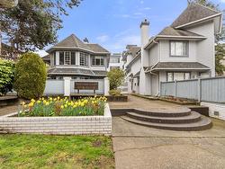 101-8772 Marine Drive SW Vancouver, BC V6P 6A4