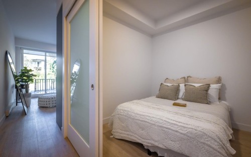 2590 Lonsdale Avenue, Vancouver, BC 