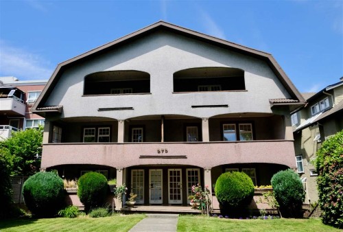 875 14Th Avenue W, Vancouver, BC 