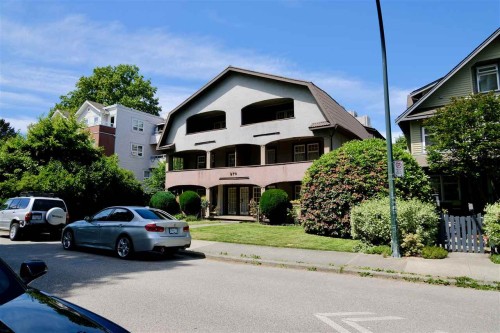 875 14Th Avenue W, Vancouver, BC 
