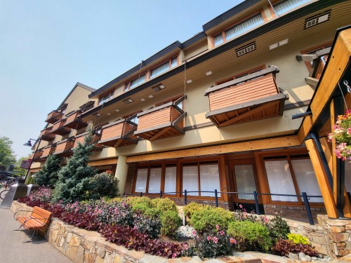 220-4220 Gateway Drive, Whistler, BC 