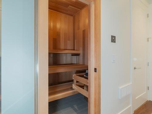 2408 Mathers Avenue, West Vancouver, BC 