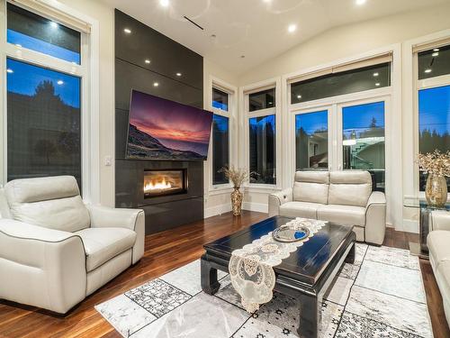 2408 Mathers Avenue, West Vancouver, BC 