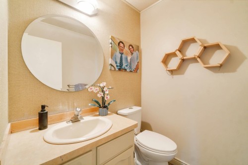 5189 Madeira Court, North Vancouver, BC 