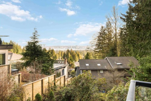 5189 Madeira Court, North Vancouver, BC 