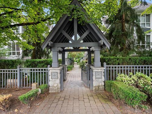 15-1005 Lynn Valley Road  North Vancouver, BC V7J 1Z6