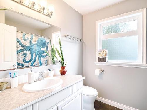 6302 Jasper Road, Sechelt, BC 