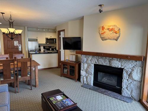 363(39)-4800 Spearhead Drive, Whistler, BC 