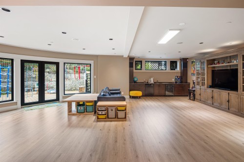 6287 Marguerite Street, Vancouver, BC 