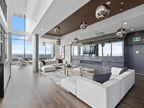 210-450 Westview Street, Coquitlam, BC 