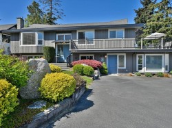 5379 Rawlins Crescent  Delta, BC V4M 1J2
