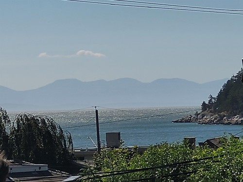 4405 Marine Drive, West Vancouver, BC 