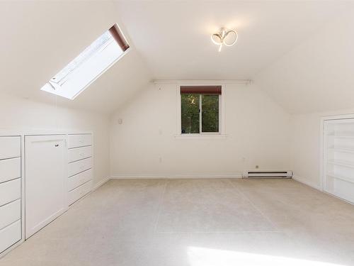 2146 33Rd Avenue W, Vancouver, BC 