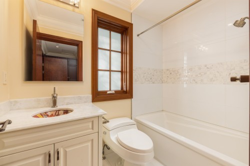 5376 Connaught Drive, Vancouver, BC 