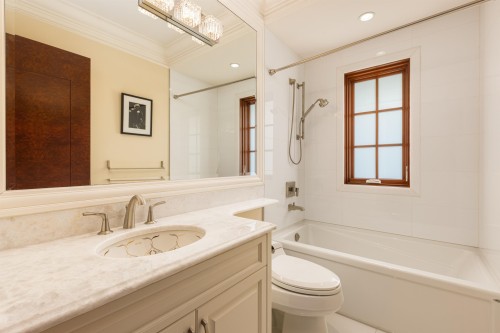 5376 Connaught Drive, Vancouver, BC 