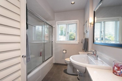 4726 7Th Avenue W, Vancouver, BC 