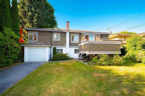 4726 7Th Avenue W, Vancouver, BC 