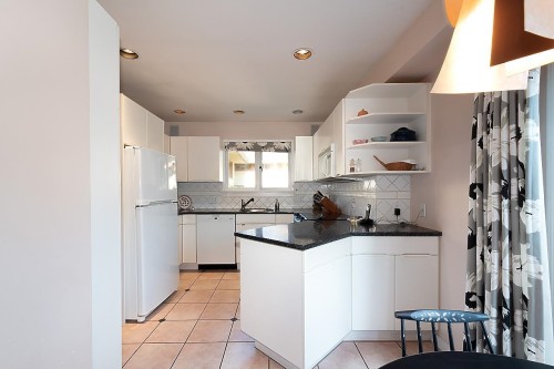 4726 7Th Avenue W, Vancouver, BC 