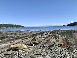 548 Arbutus Drive  Mayne Island, BC V0N 2J1