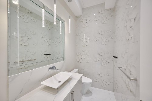 7680 Steveston Highway, Richmond, BC 