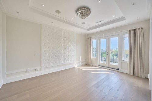 7680 Steveston Highway, Richmond, BC 