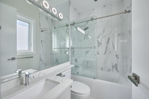 7680 Steveston Highway, Richmond, BC 