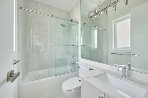 7680 Steveston Highway, Richmond, BC 