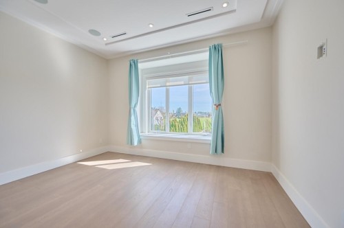 7680 Steveston Highway, Richmond, BC 