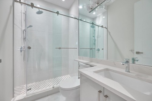 7680 Steveston Highway, Richmond, BC 