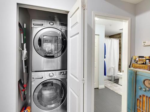 8-123 Seventh Street, New Westminster, BC 