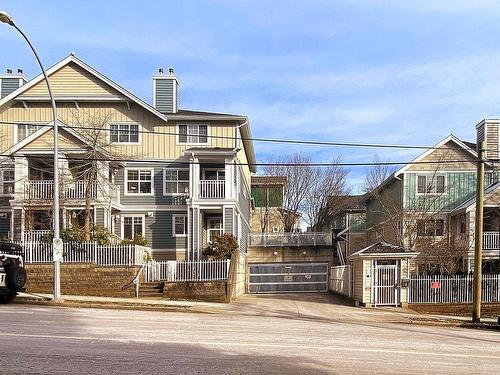 8-123 Seventh Street, New Westminster, BC 