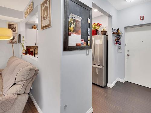 8-123 Seventh Street, New Westminster, BC 