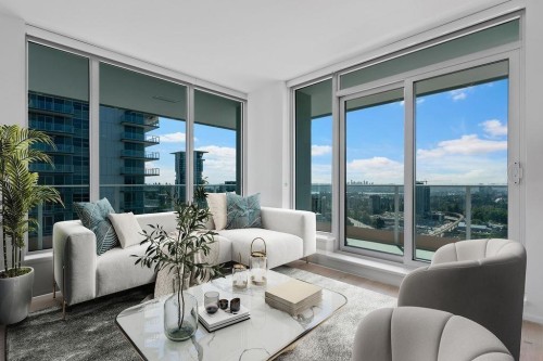 1905-3833 Evergreen Place  Burnaby, BC V3J 0M2