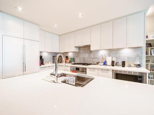 301-3188 Riverwalk Avenue, Vancouver, BC 