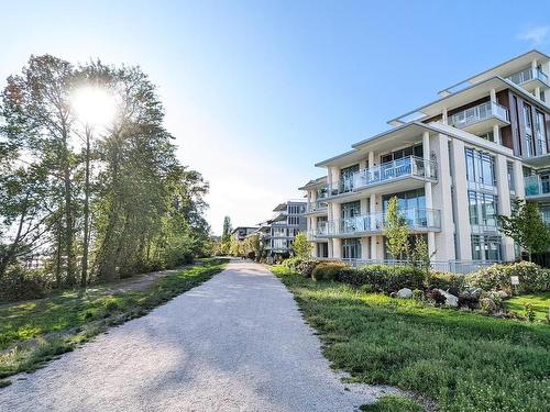 301-3188 Riverwalk Avenue, Vancouver, BC 